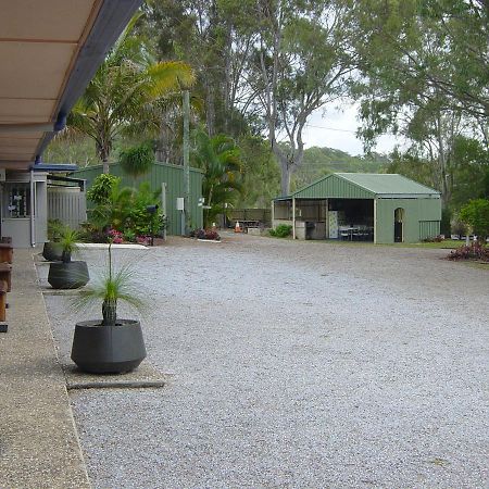 Greenacres Motel / Van Park Benaraby Εξωτερικό φωτογραφία