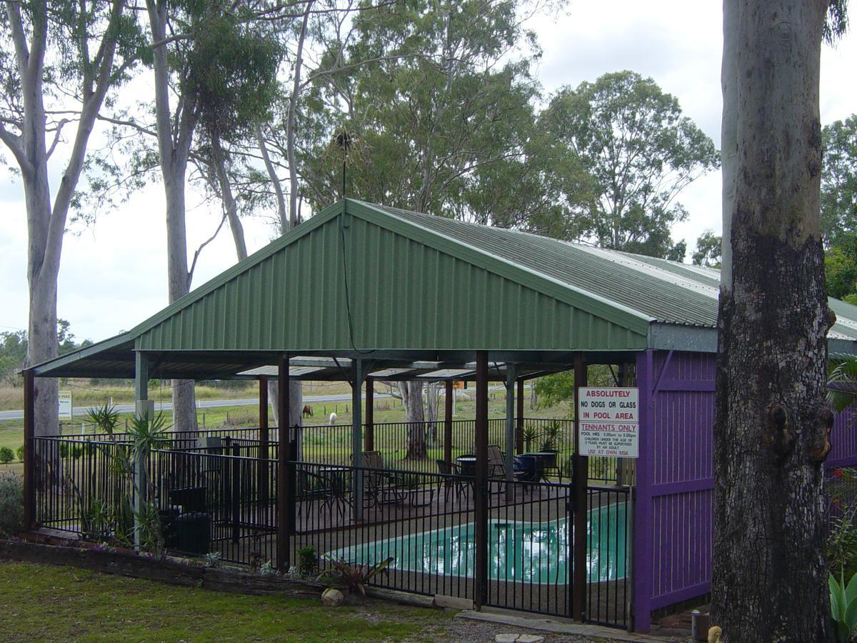 Greenacres Motel / Van Park Benaraby Εξωτερικό φωτογραφία