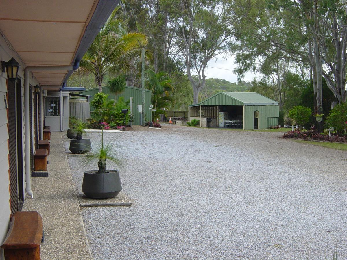 Greenacres Motel / Van Park Benaraby Εξωτερικό φωτογραφία